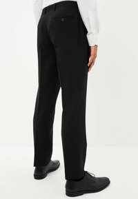Next TAILORED SLIM FIT PLAIN - Püksid - black