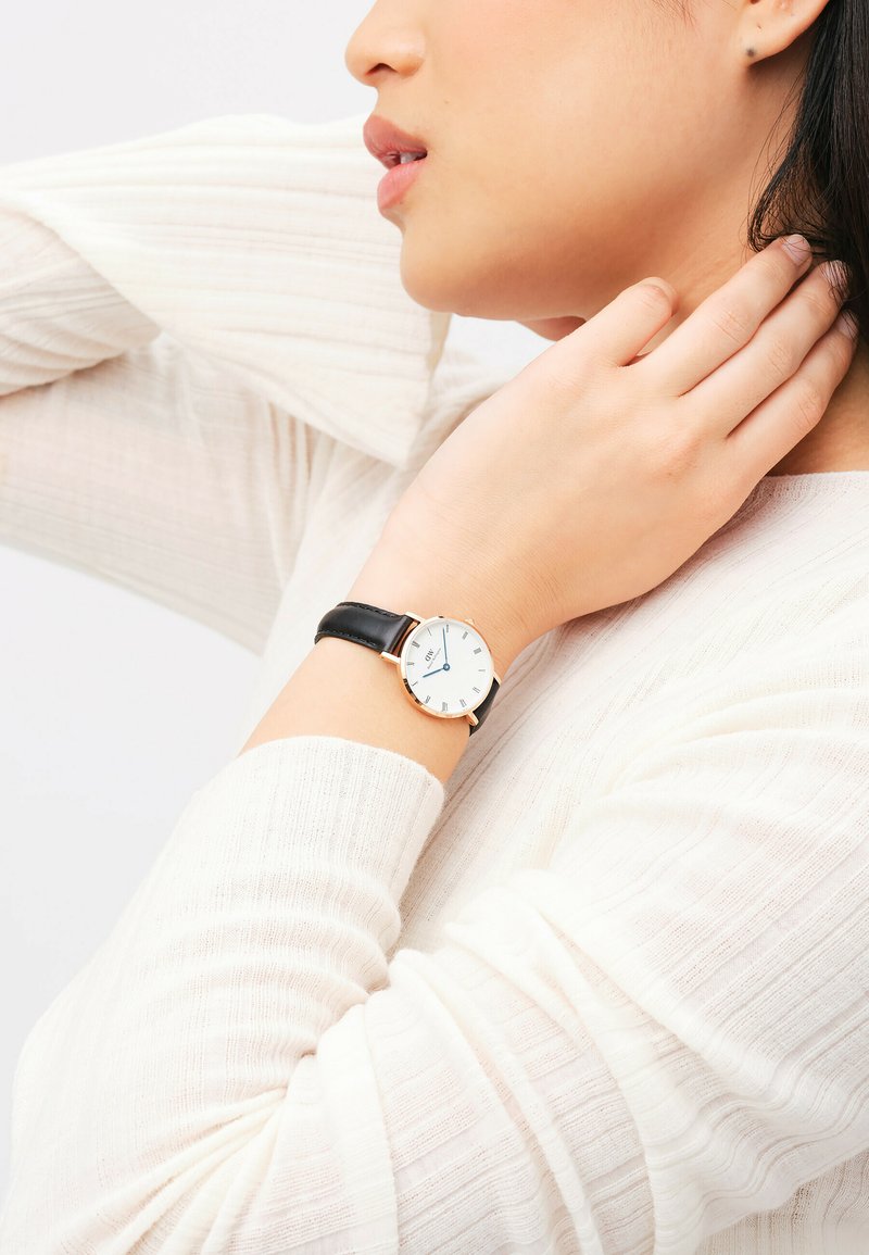 Daniel Wellington - ROMAN NUMERALS SHEFFIELD - Reloj - rose gold, Ampliar