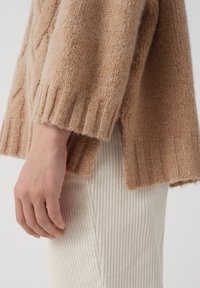 someday. Stickad tröja - mottled light brown