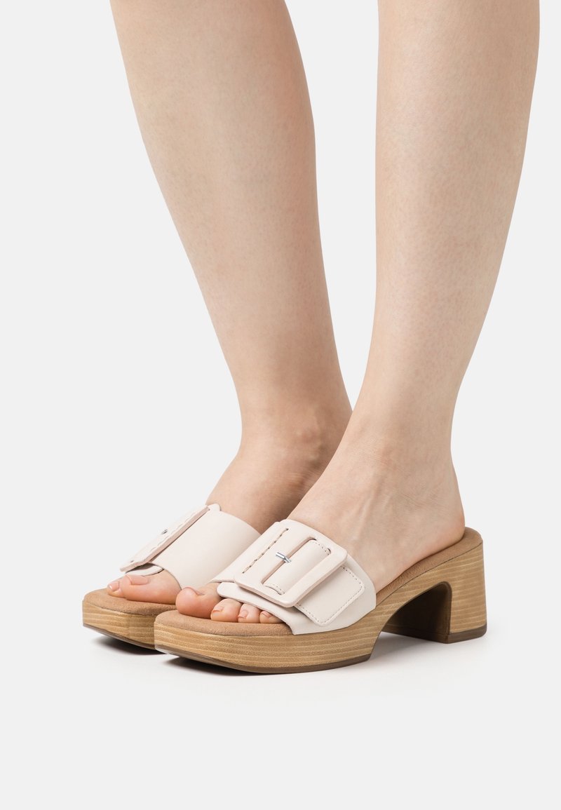 Gabor Comfort Clogs - white