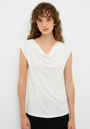 Top sin mangas blanco con un escote drapeado, hecho de una tela suave. Textura lisa, corte ligeramente holgado, ideal para superponer o para usar en ocasiones casuales.