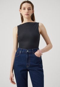 Abercrombie & Fitch BARE SOFT MATTE SHELL BODYSUIT  - Débardeur - black beauty