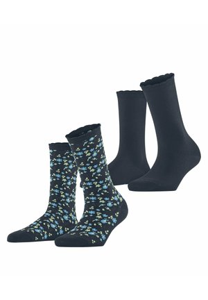 Deux paires de chaussettes mi-mollet avec bords festonnés ; une paire unie noire, une paire noire avec un petit motif floral bleu et vert.