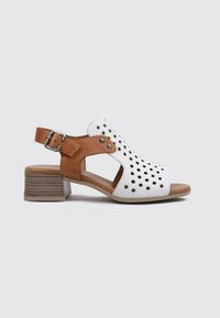 Sandra Fontán HOLES - Sandales - white