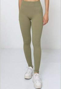 Non sélectionné, vert