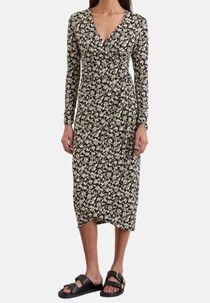 Sukienka z dżerseju