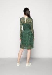 VILA VIKALILA DRESS - Kokteiļkleita/ballīšu kleita - pineneedle