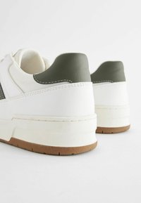 Next - Sneakersy niskie