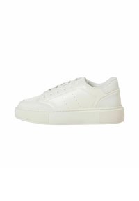 White low-top sneakers made of smooth leather with a textured rubber sole, featuring minimal perforations and a clean design.