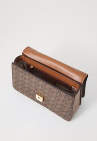 MICHAEL Michael Kors DELANCEY SATCHEL - Rankinė - brown/luggage