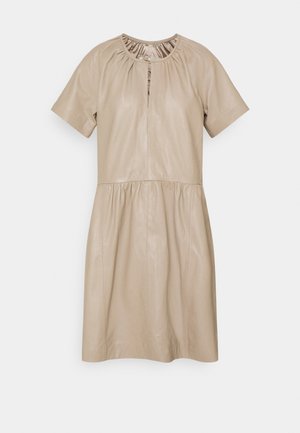 AKAY DRESS - Jurk - sandstone
