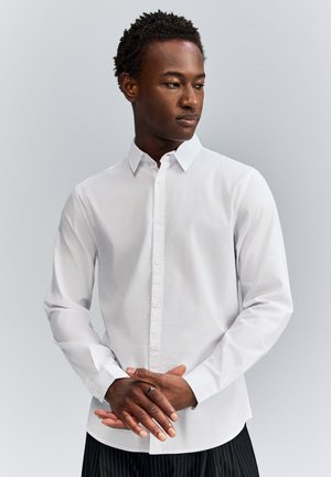 House, HEMD MIT LANGEN ÄRMELN - Shirt - white