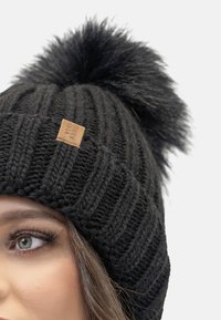 Vivisence Berretto - black