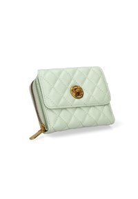 Portafoglio trapuntato verde menta con chiusura in tonalità oro, caratterizzato da un bordo con zip e una superficie liscia. Design compatto con motivo a diamante cucito.