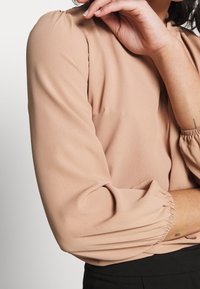 Dorothy Perkins Petite Blus - off-white