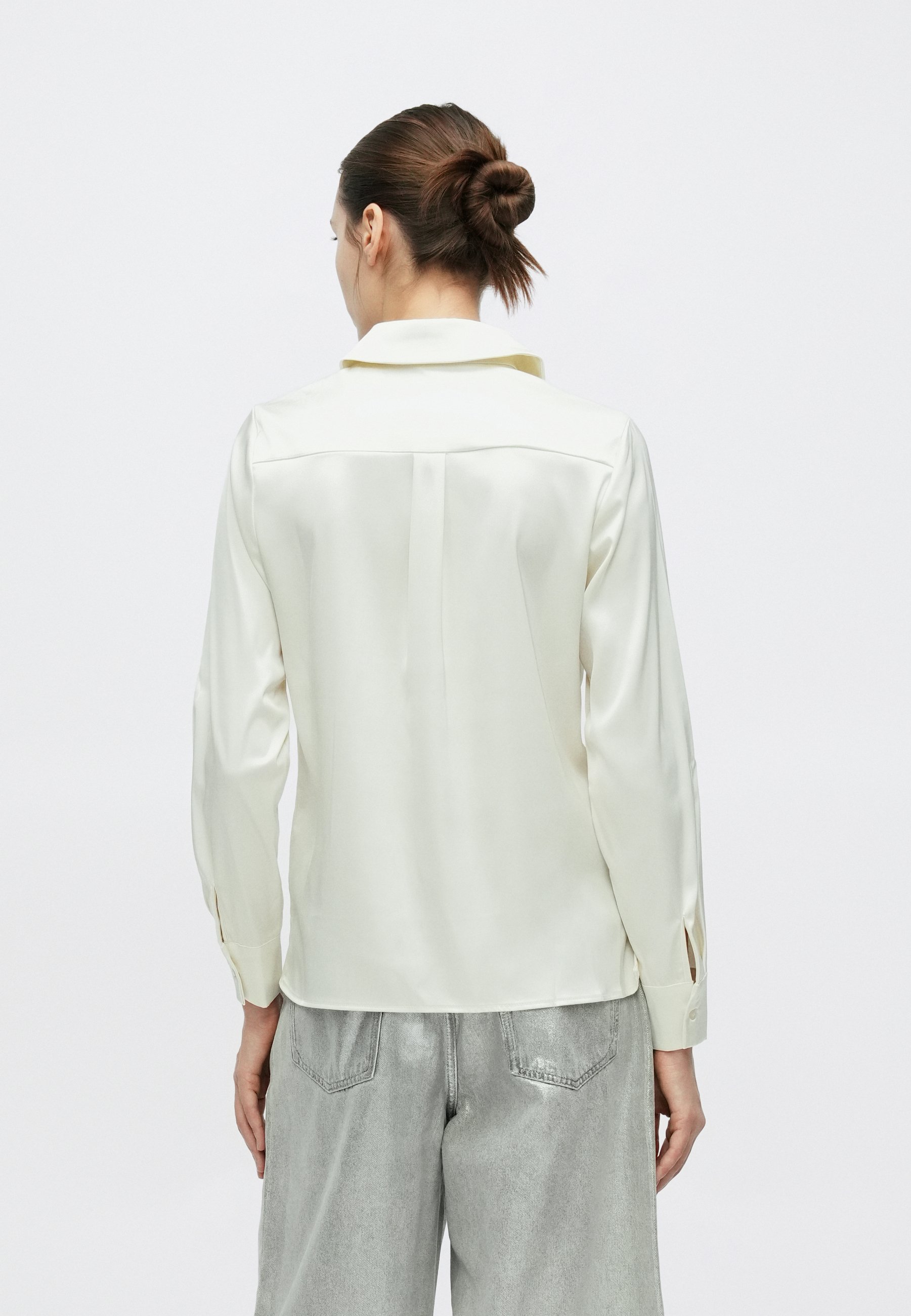 【完売品】Gajess ガジェス Marguerite Blouse GUESS Marguerite HotFix Shirt – SHOOZZ