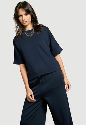 LolaLiza, RELAXED T-SHIRT RELAXED T-SHIRT - Basic T-shirt - navy blue