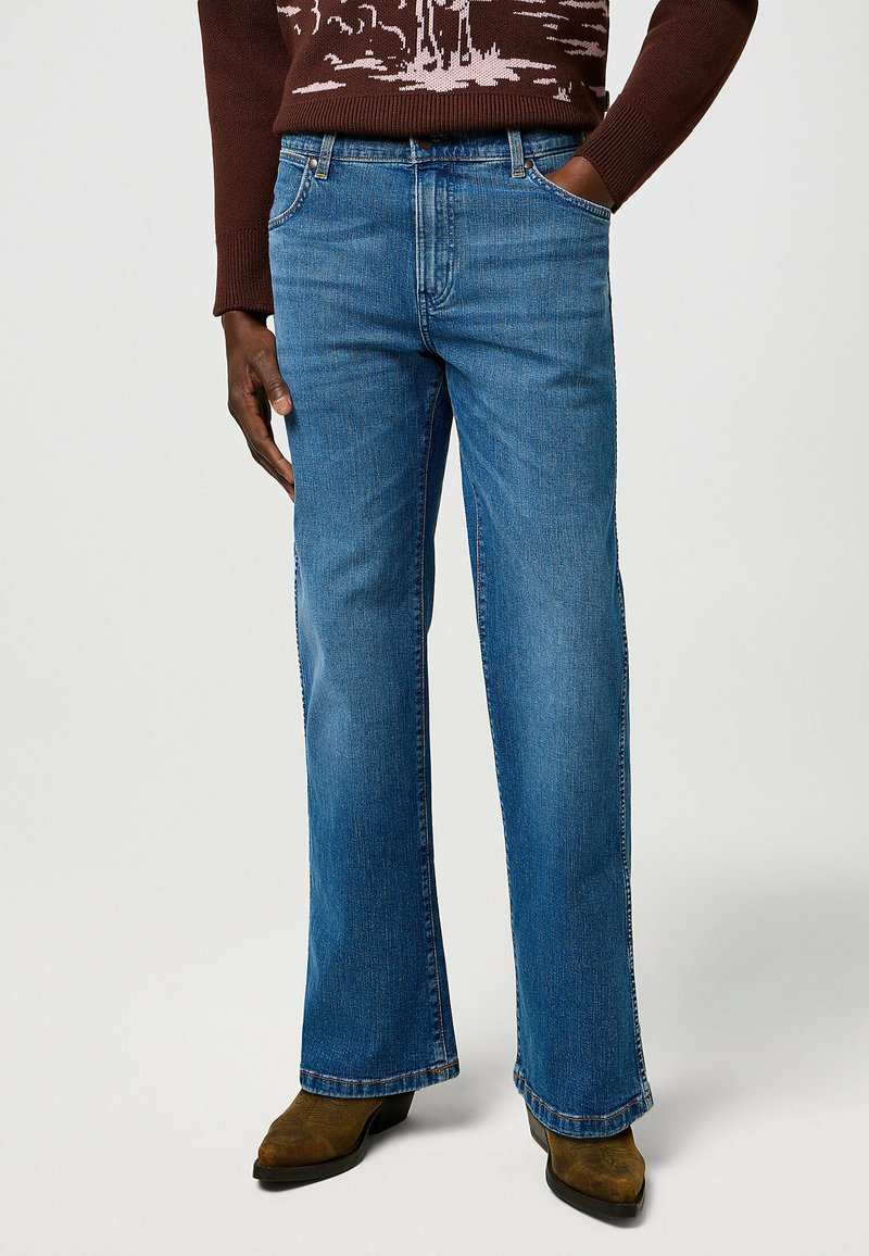 Wrangler Bootcut-teksad - sky breeze