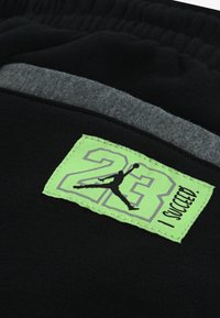 Jordan FUTURE FLIGHT PLANT - Jogginghose - black