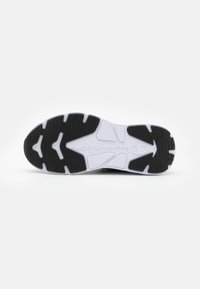 Champion FX III - Trening copati - new black/white