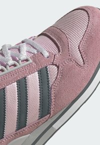 Ewell Respirazione Preparazione Adidas Zx 500 Grey Pink Diagonale Tiro Segnato Ewell Respirazione Preparazione Adidas Zx 500 Grey Pink Diagonale Tiro Segnato