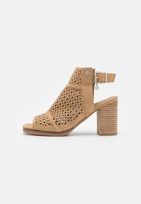 XTI - Sandalen met enkelbandjes - beige Miniatuurafbeelding 1