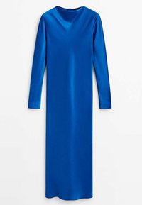 Longue robe en satin bleu roi avec manches longues et encolure arrondie, présentée à plat sur un fond blanc.