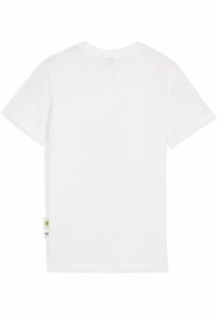 Valkoinen puuvillapaita, jossa on lyhyet hihat, pyöreä kaula-aukko ja pieni logotagi vasemmassa alakulmassa. Sileä rakenne, yksinkertainen muotoilu.