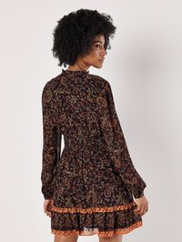 Apricot PAISLEY RUFFLE MINI - Vapaa-ajan mekko - black