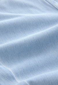 Non selezionato, bleach blue