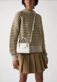 Even&Odd Ručna torba - off-white