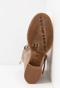 A.S.98 Bottes de cowboy / motard - beige
