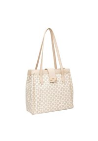 Borsa tote beige con un design strutturato, dotata di un esterno a fantasia, due manici, un flap superiore e dettagli in metallo dorato.