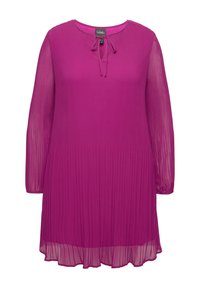 Fuchsia geplooide jurk met lange mouwen, ronde halslijn en strikdetail bij de hals. Gemaakt van lichtgewicht, semi-doorzichtig materiaal.