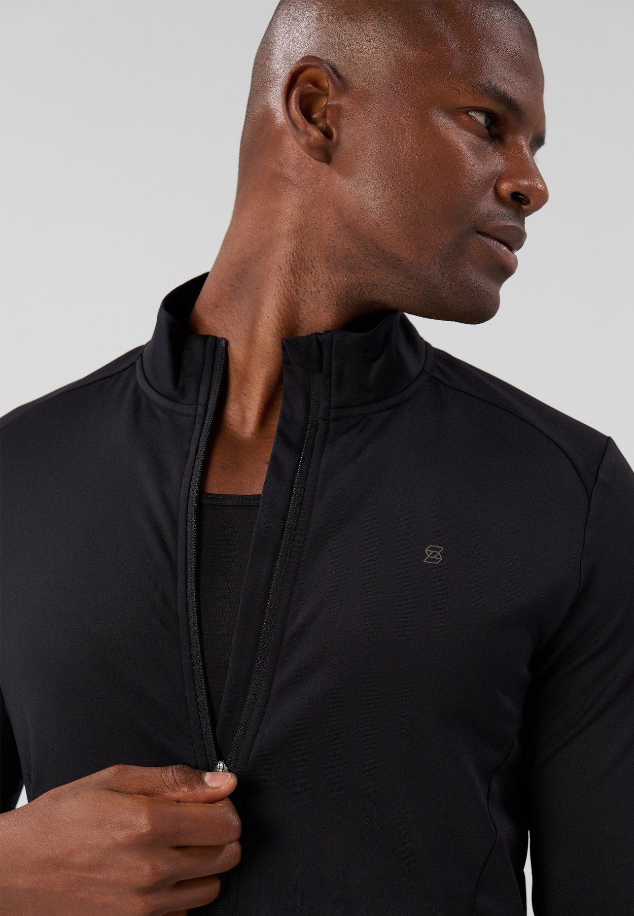 LONG SLEEVE ZIP UP TRAINING JACKET WITH POCKETS