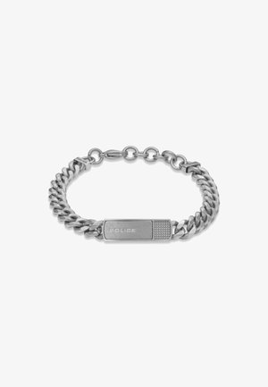 Bracciale in metallo argento caratterizzato da un design a catena robusta, una chiusura rettangolare con la parola "POLICE" e dettagli texture sulla chiusura.