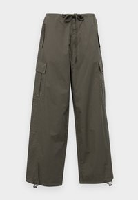 PARACHUTE PANT - Hlačami s stranskimi žepi - olive