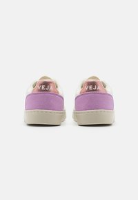Veja SMALL V-12 UNISEX - Tenisky - extra-white/multicolor orchid