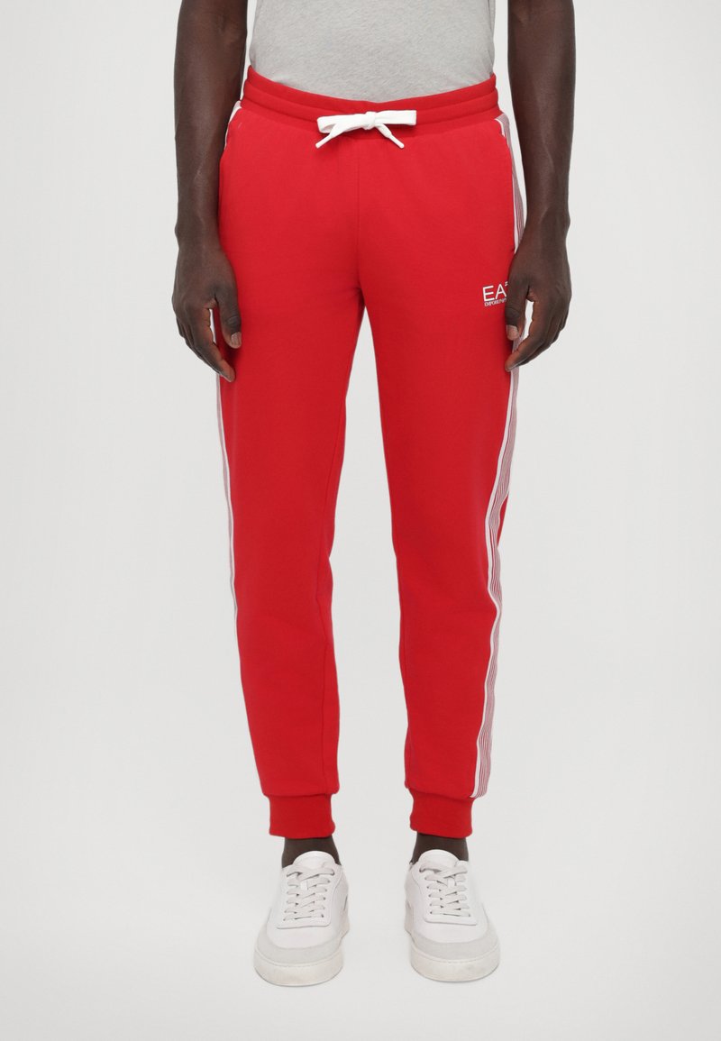 EA7 Emporio Armani PANTALONI - Treniņtērpa apakšdaļas - salsa