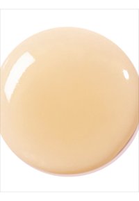 Glatter, runder, beiger flüssiger Make-up-Swatch mit glänzendem Finish auf weißem Hintergrund.