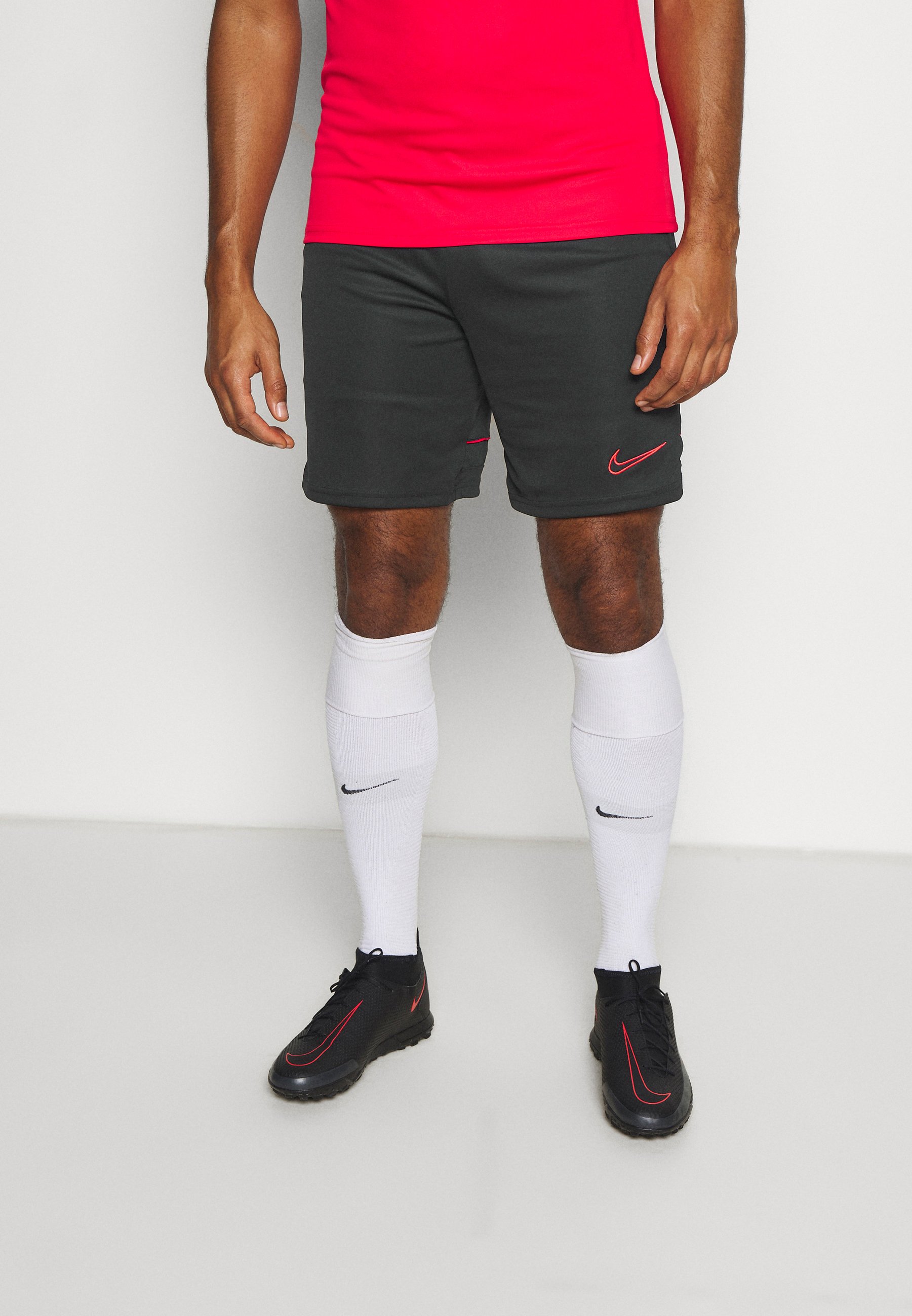 Nike Performance ACADEMY - Sports 