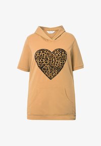 Selezionato, hazelnut