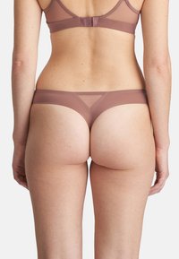 Marie Jo LOUIE - String - satin taupe