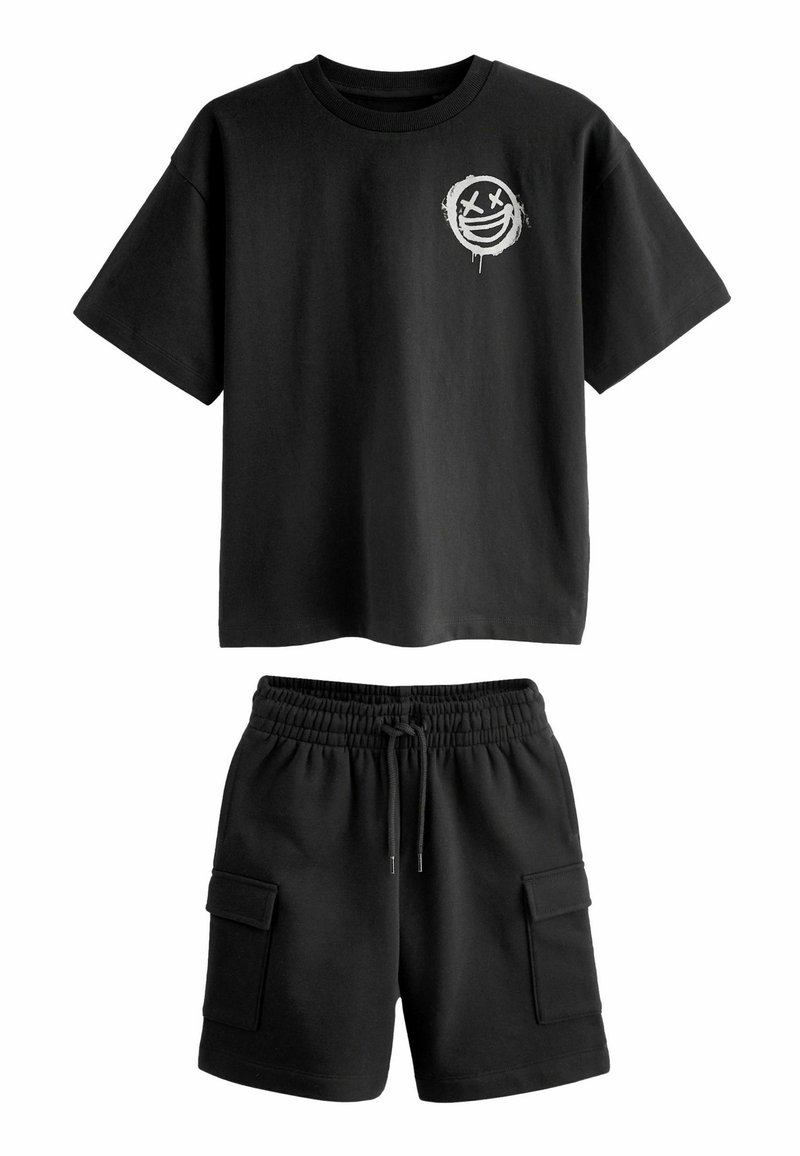 Next SHORT SLEEVE SET REGULAR FIT - Shorts - black smile backprint