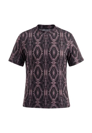 Tricou cu mânecă scurtă, cu un model geometric aztec în tonuri negre și mov estompate, guler rotund și croială regulară.