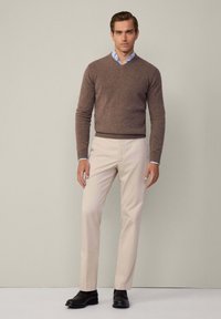 Hackett London V NECK - Strickpullover - malt beige