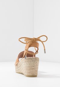 Zign Espadrilky - cognac