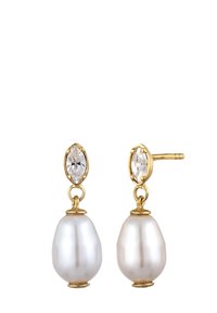 Goldene Ohrringe mit einem im Marquise-Schliff gefassten Edelstein und einer tropfenförmigen weißen Perle, glatte Oberfläche mit leichtem Glanz und polierter Oberfläche.