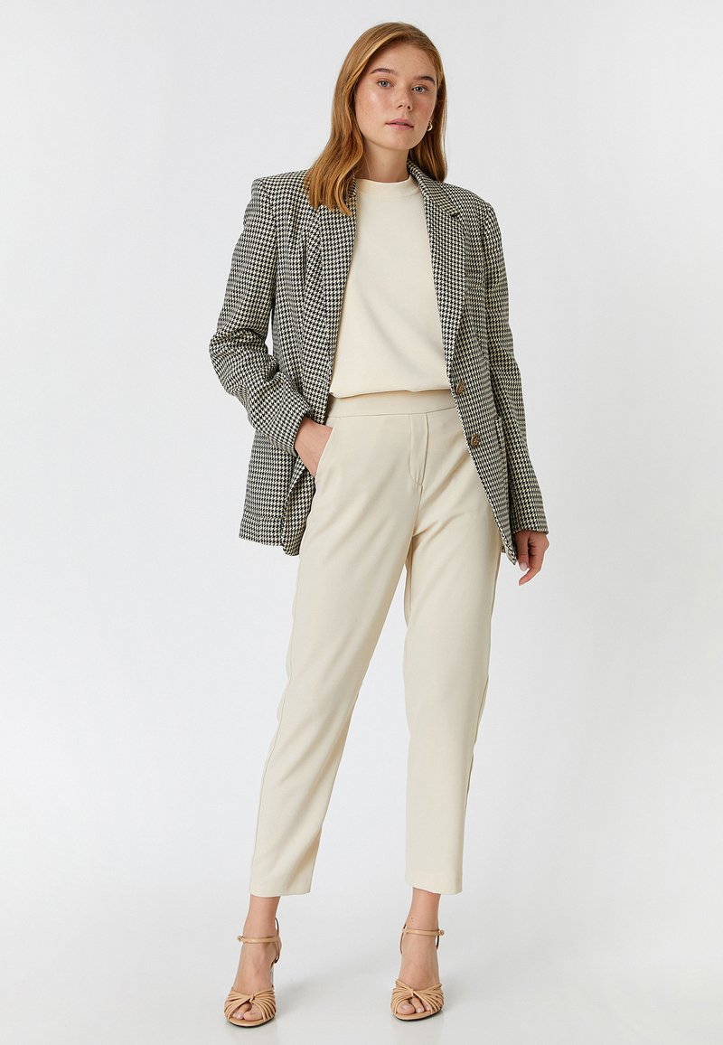 Koton Chino crème Koton Chino crème