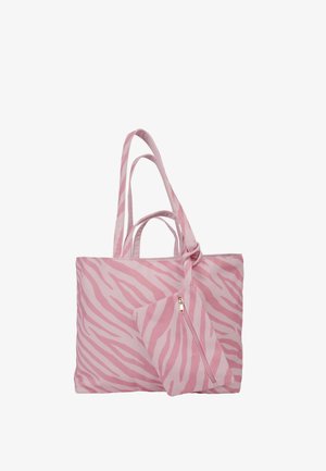 Rosa-weiß gestreifte Zebratasche mit zwei Griffen und einem passenden Reißverschlussbeutel, der befestigt ist.